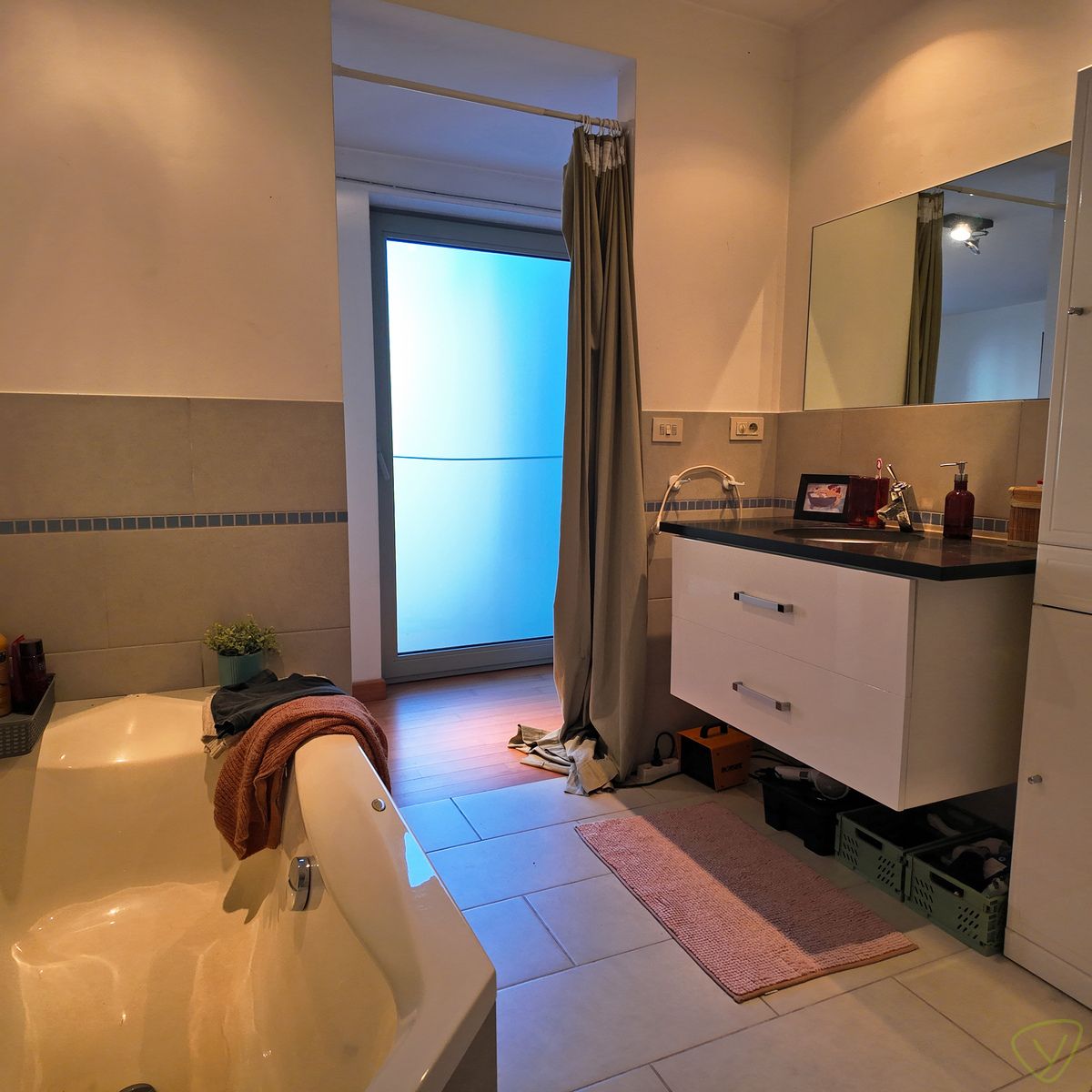 Gezellig duplex appartement nabij het station van Eeklo! foto 13