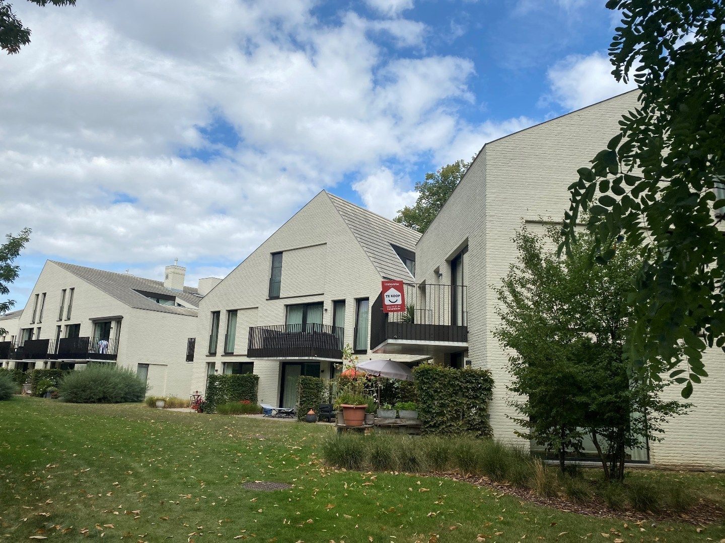 Instapklaar, luxueus, recent appartement in Park De Borchgrave te Olsene foto 4