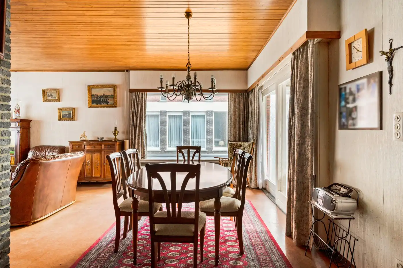 Te renoveren woning met 3 slpk., garage en tuintje foto 8