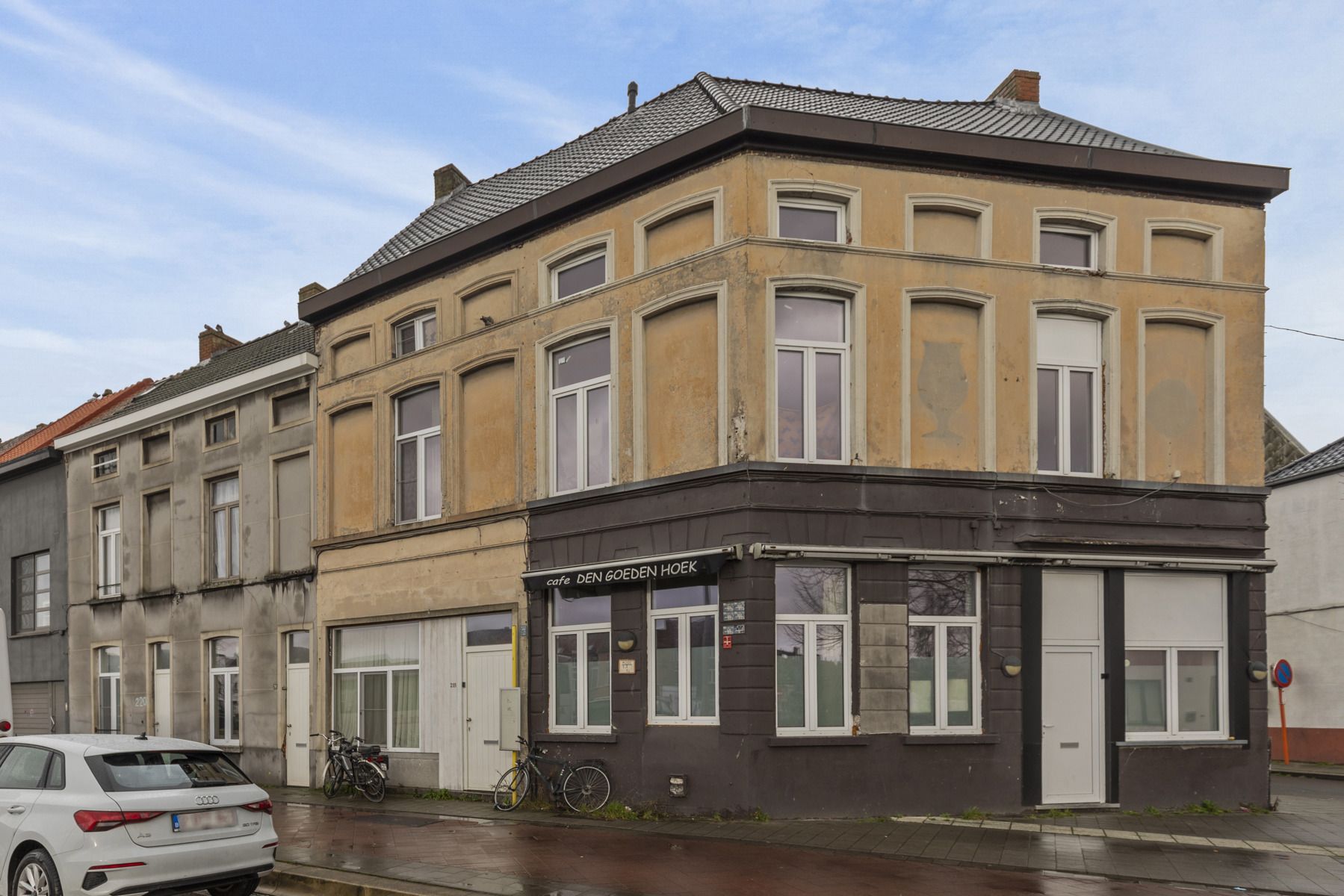 Hoofdfoto van de publicatie: Vier op te frissen woningen aan de Nieuwevaart, Gent