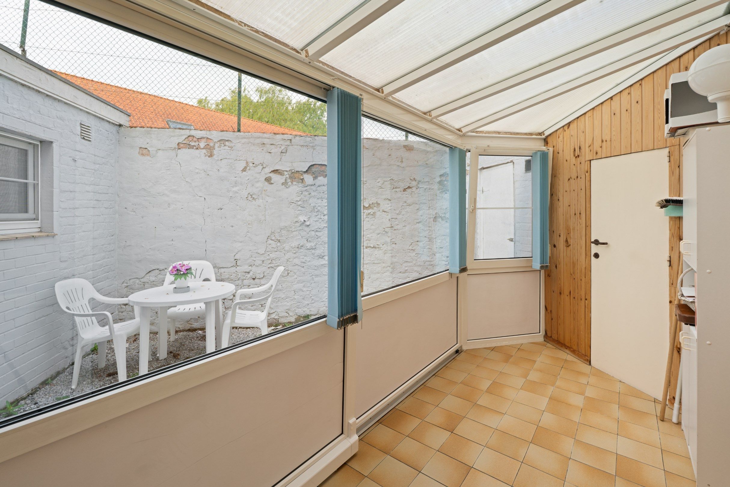 Te renoveren huis met vier grote kamers te Westkapelle foto 7