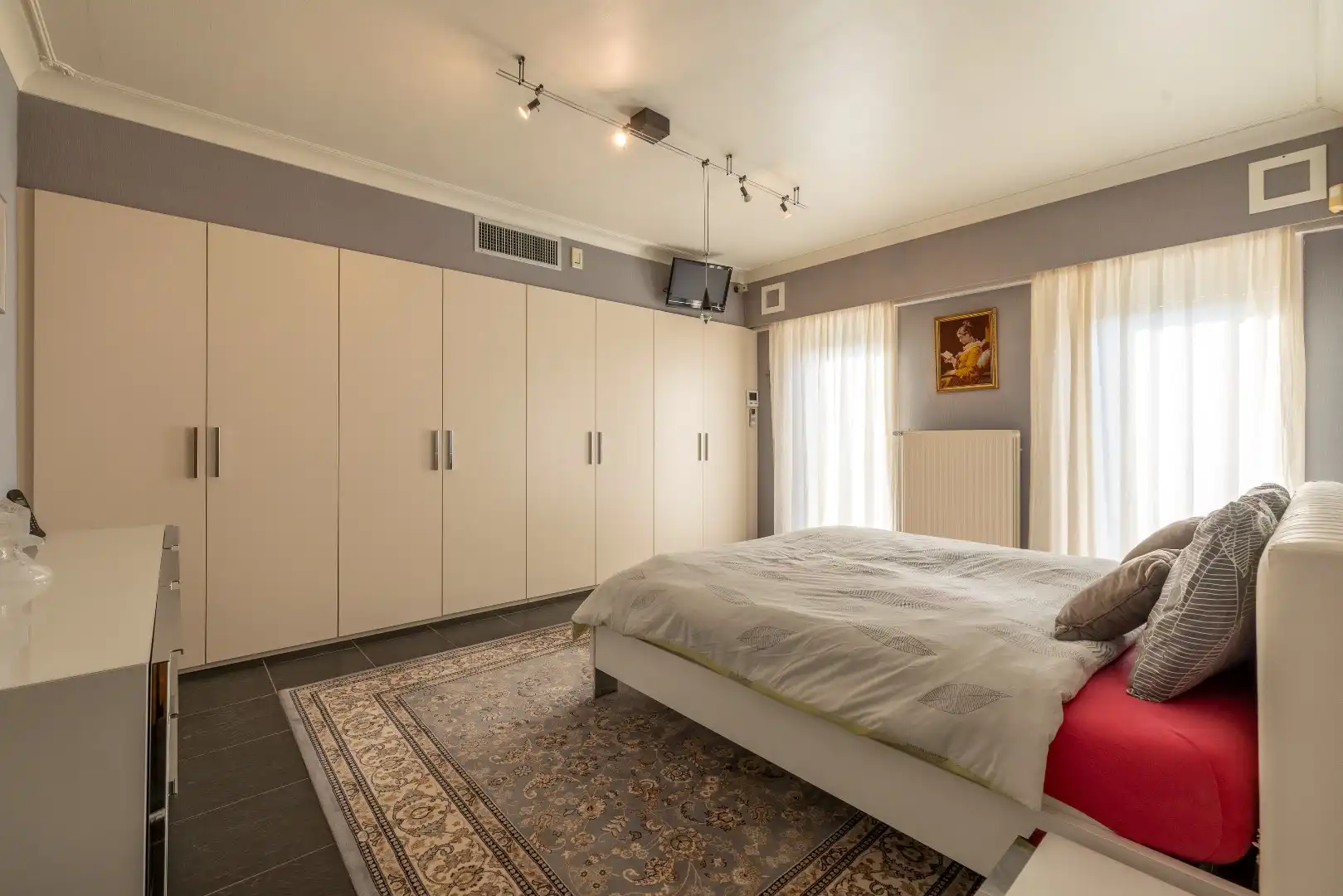 Unieke villa met binnenzwembad op een toplocatie  foto 15