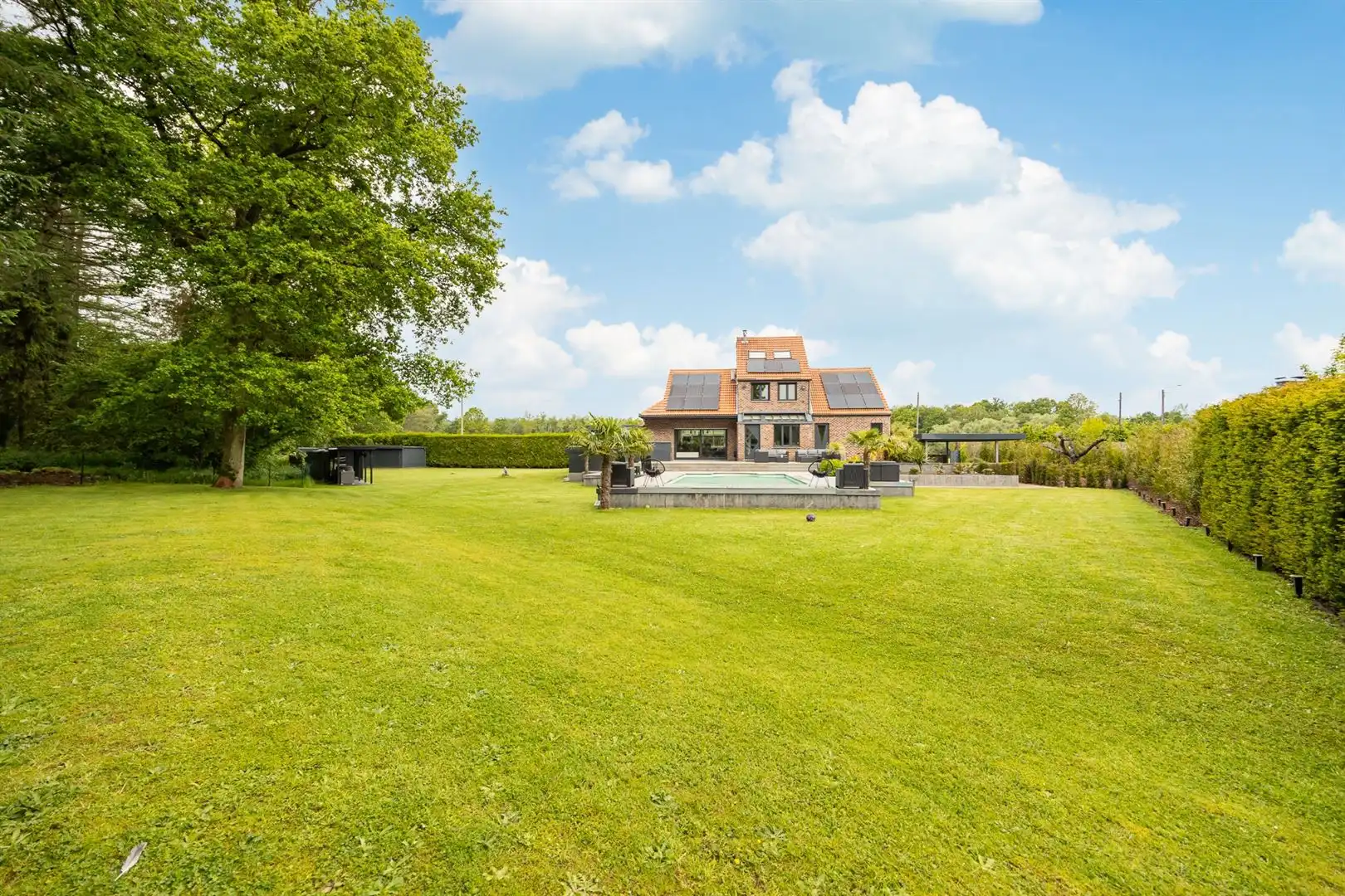 Woning met burelen, opslagruimte en een prachtige tuin! foto 27