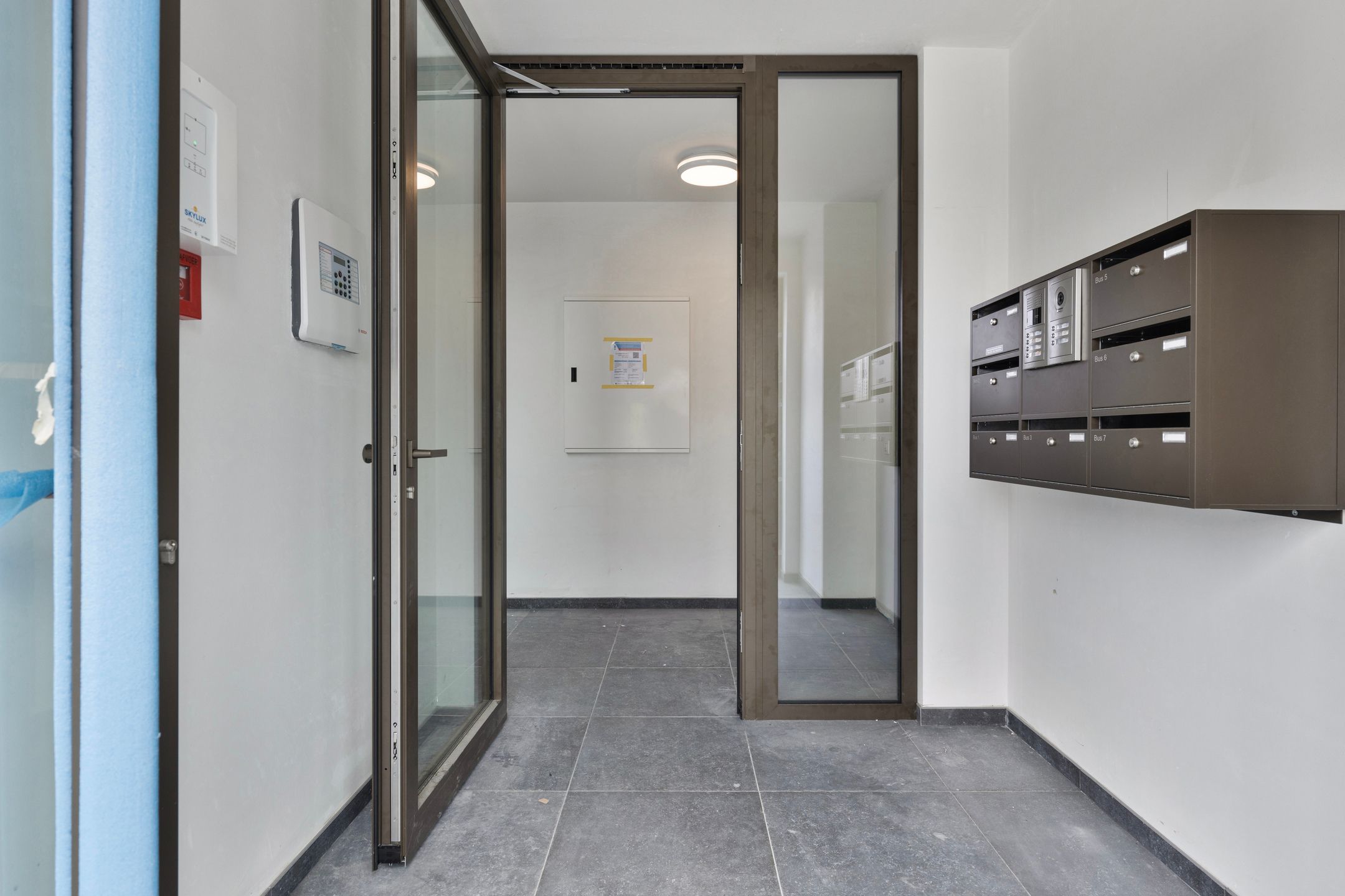 Gelijkvloers luxeappartement met 2 slaapkamers te Vosselaar foto 3