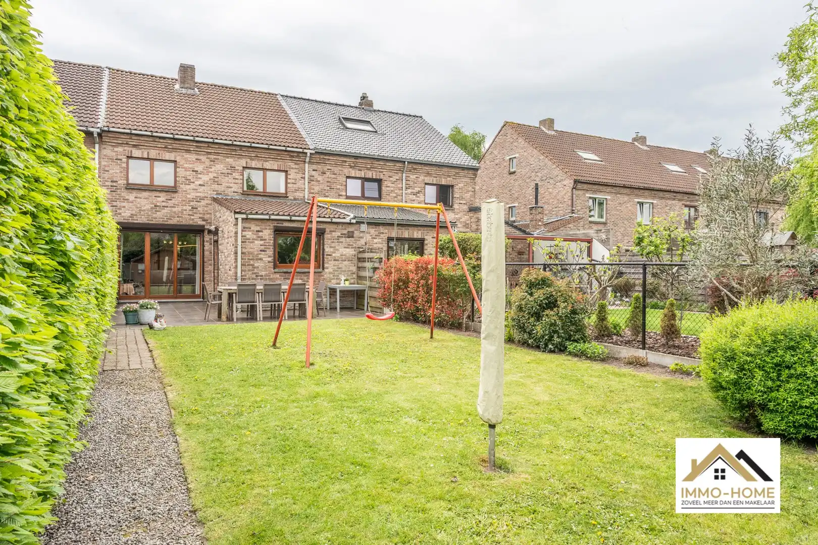 Ruime woning op een rustige topligging in Heusden! foto 2