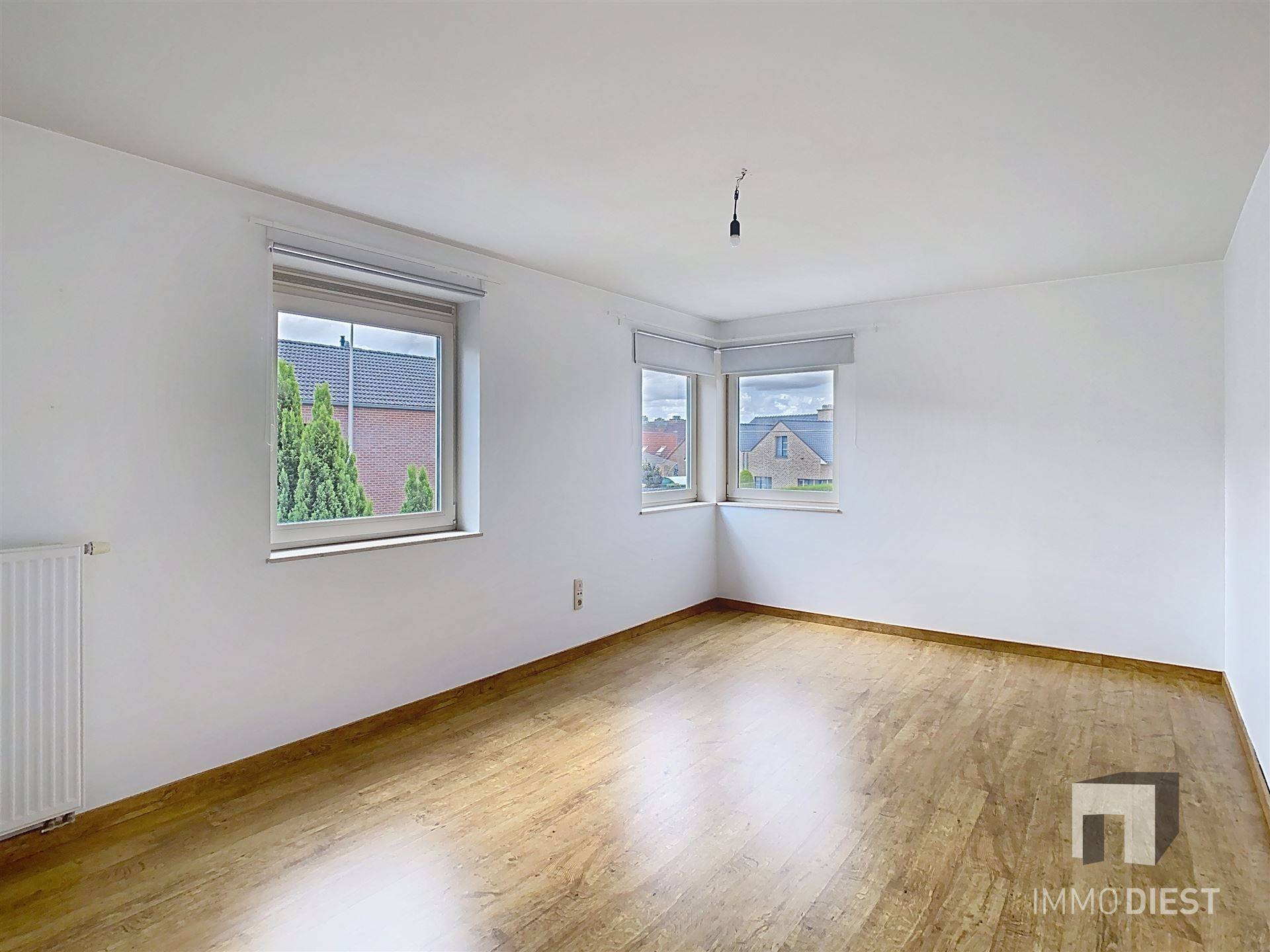 met 3 slaapkamers en tuintje foto 12
