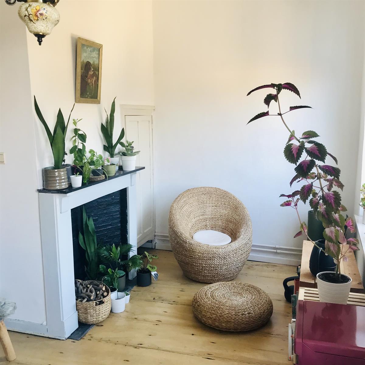 OORDEGEM - Charmant appartement met koer vlakbij het centrum foto 2