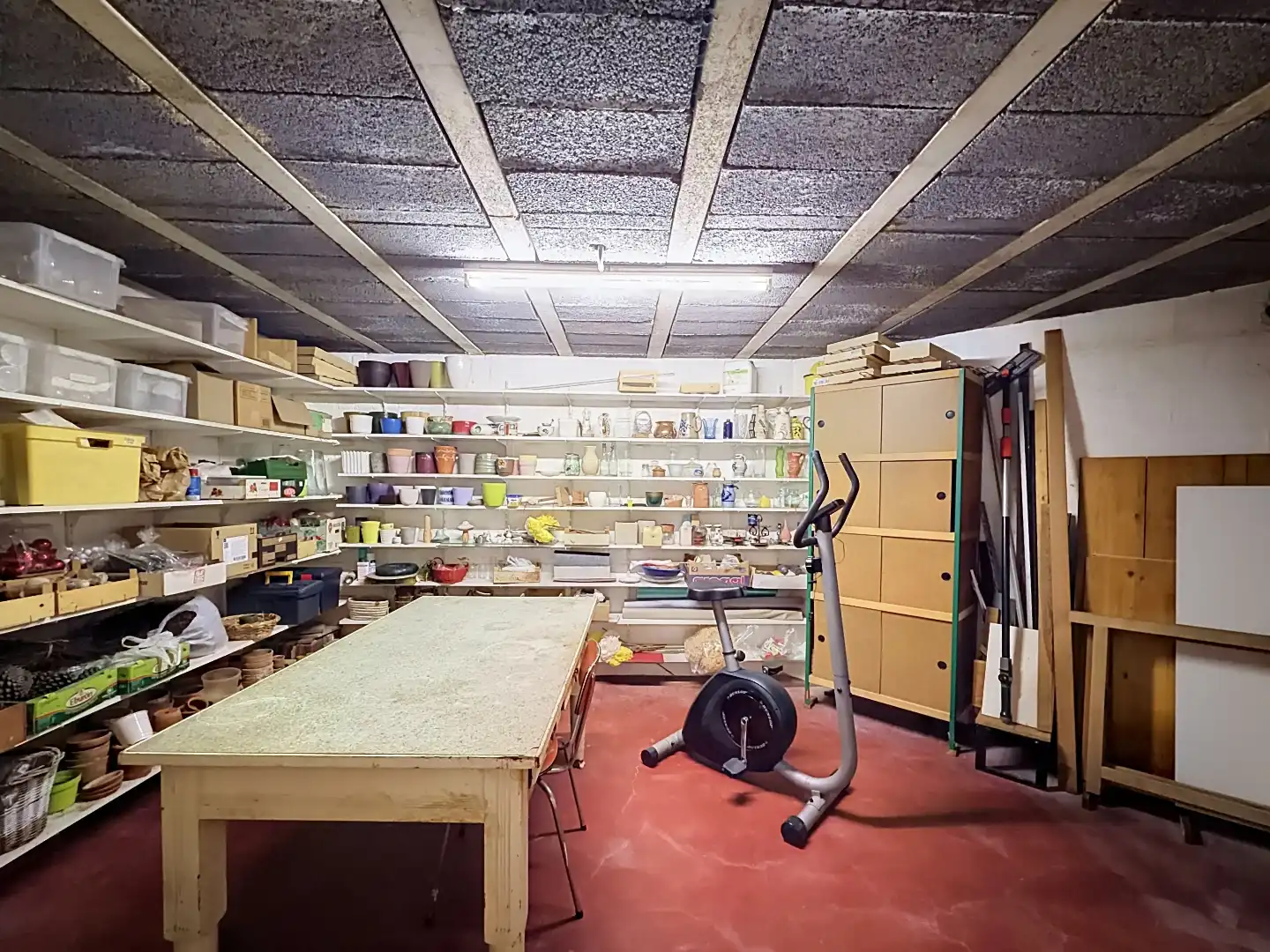 Karaktervolle vrijstaande woning op een prachtig groen perceel foto 22