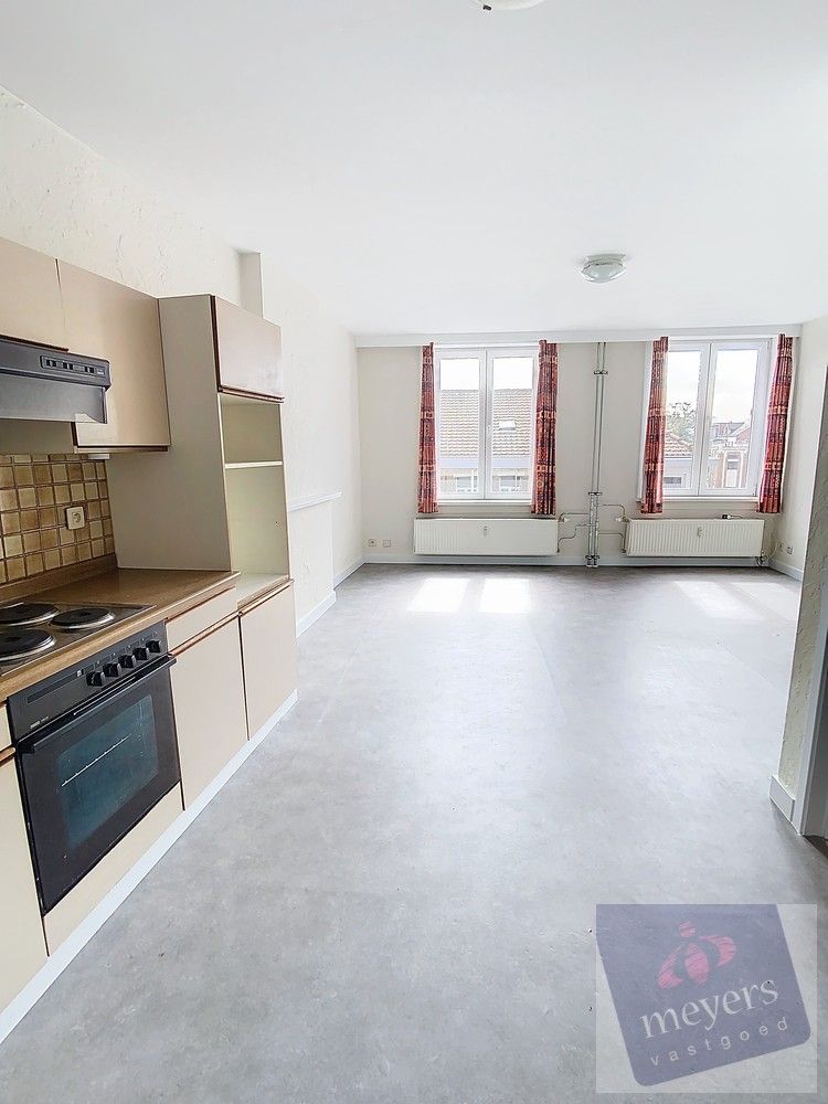 Unieke kans in het hart van Sint-Truiden – woning met dubbele ingang en tal van mogelijkheden! foto 14