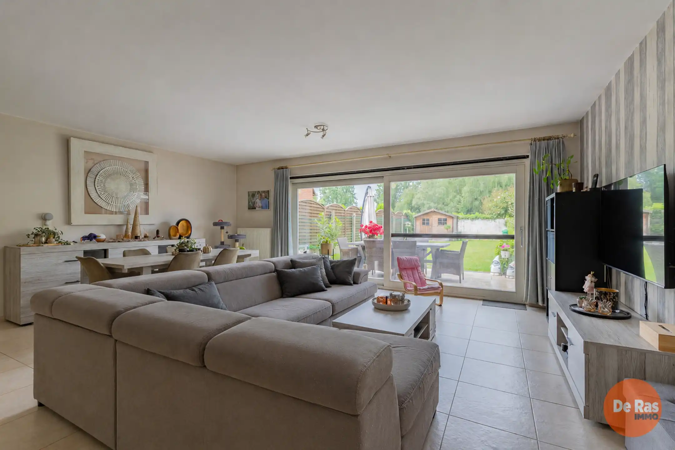 WICHELEN – Centrale, instapklare woning met 4 slaapkamers foto 3