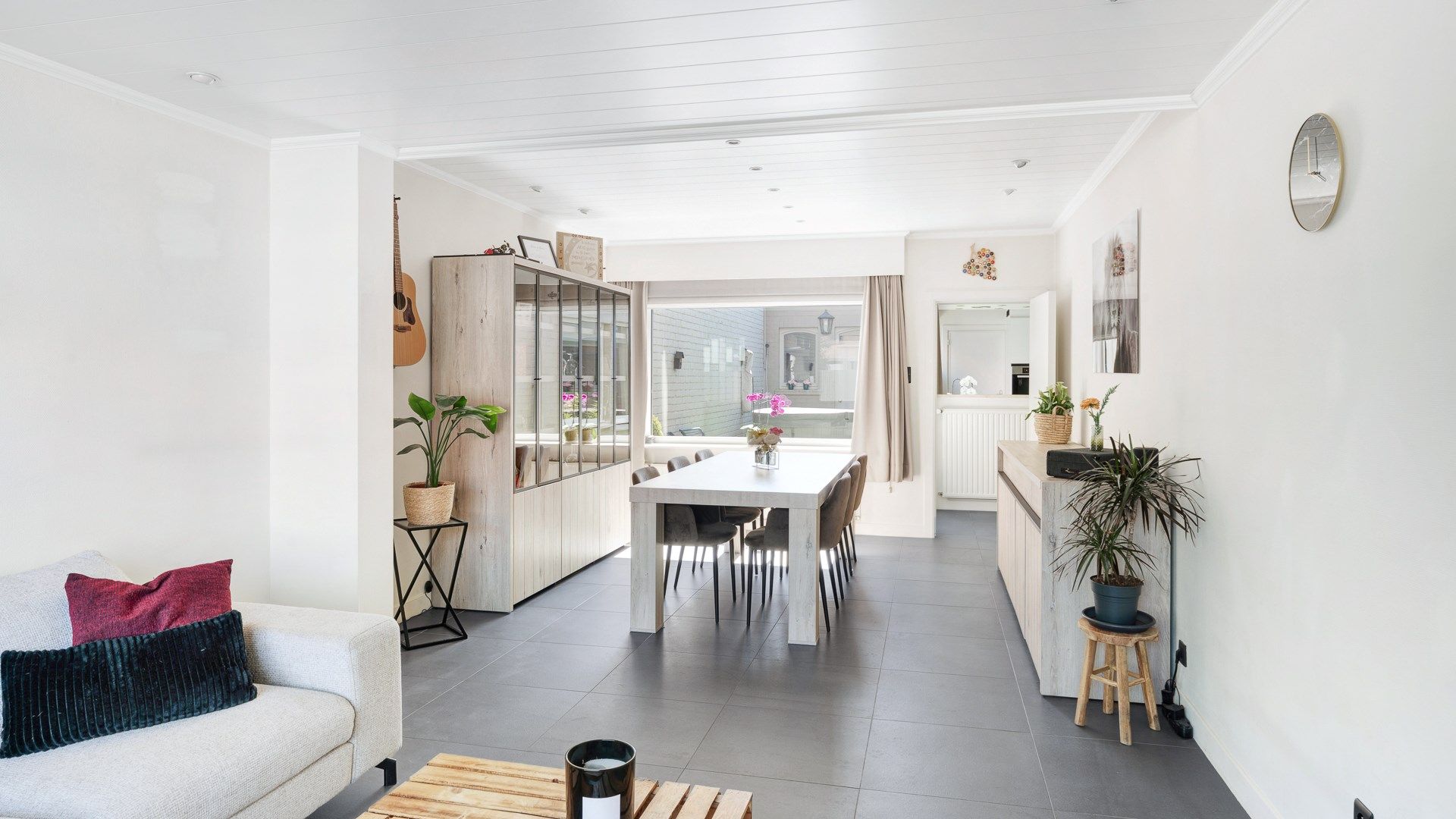 Ruime woning met garage & tuin nabij Knokke-centrum foto 5