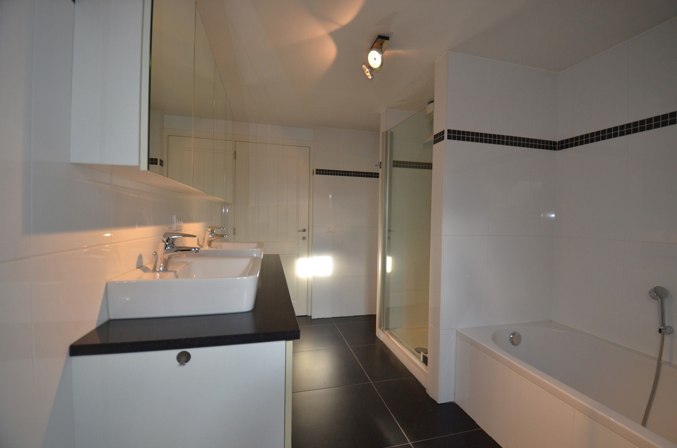 2-slpk-appartement met groot terras, berging en autostaanplaats foto 25