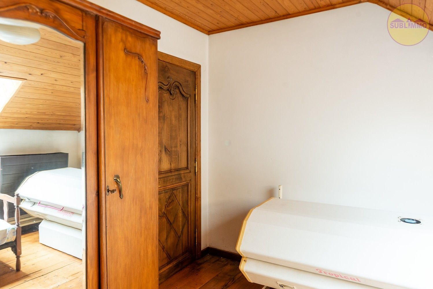 Karaktervolle woning met 6 slaapkamers op een ruim perceel van 21a 73ca foto 23