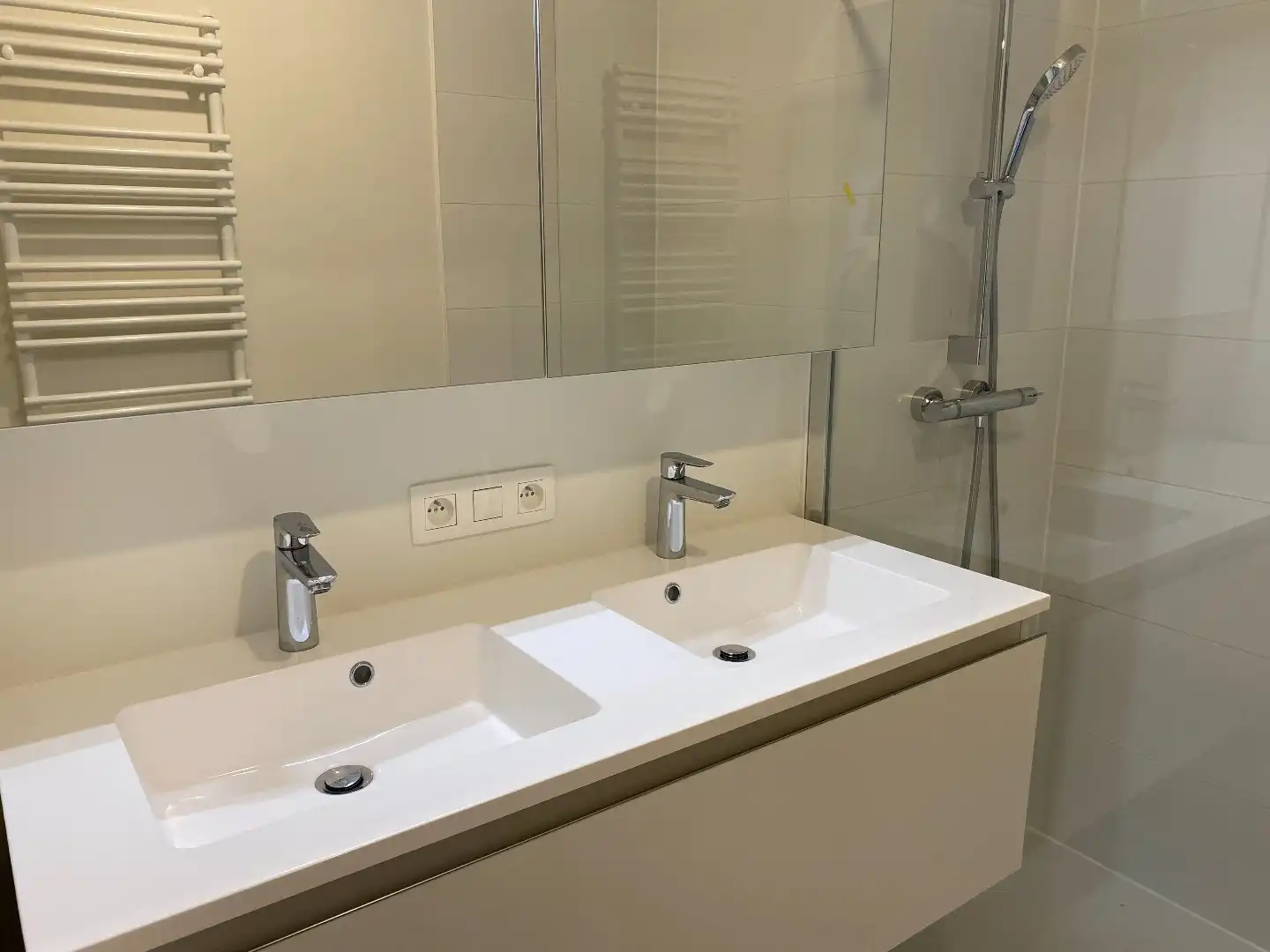 Luxueus gelijkvloers nieuwbouwappartement met 1 slaapkamer en autostaanplaats  foto 7