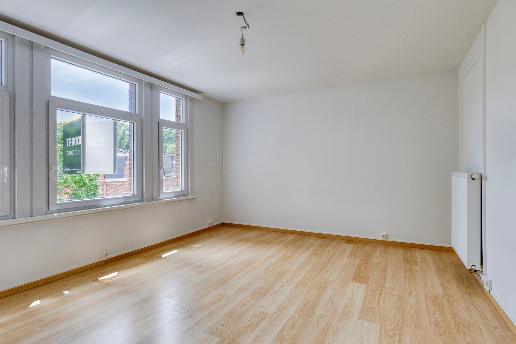 Instapklaar één-slaapkamerappartement in herenwoning. foto 3