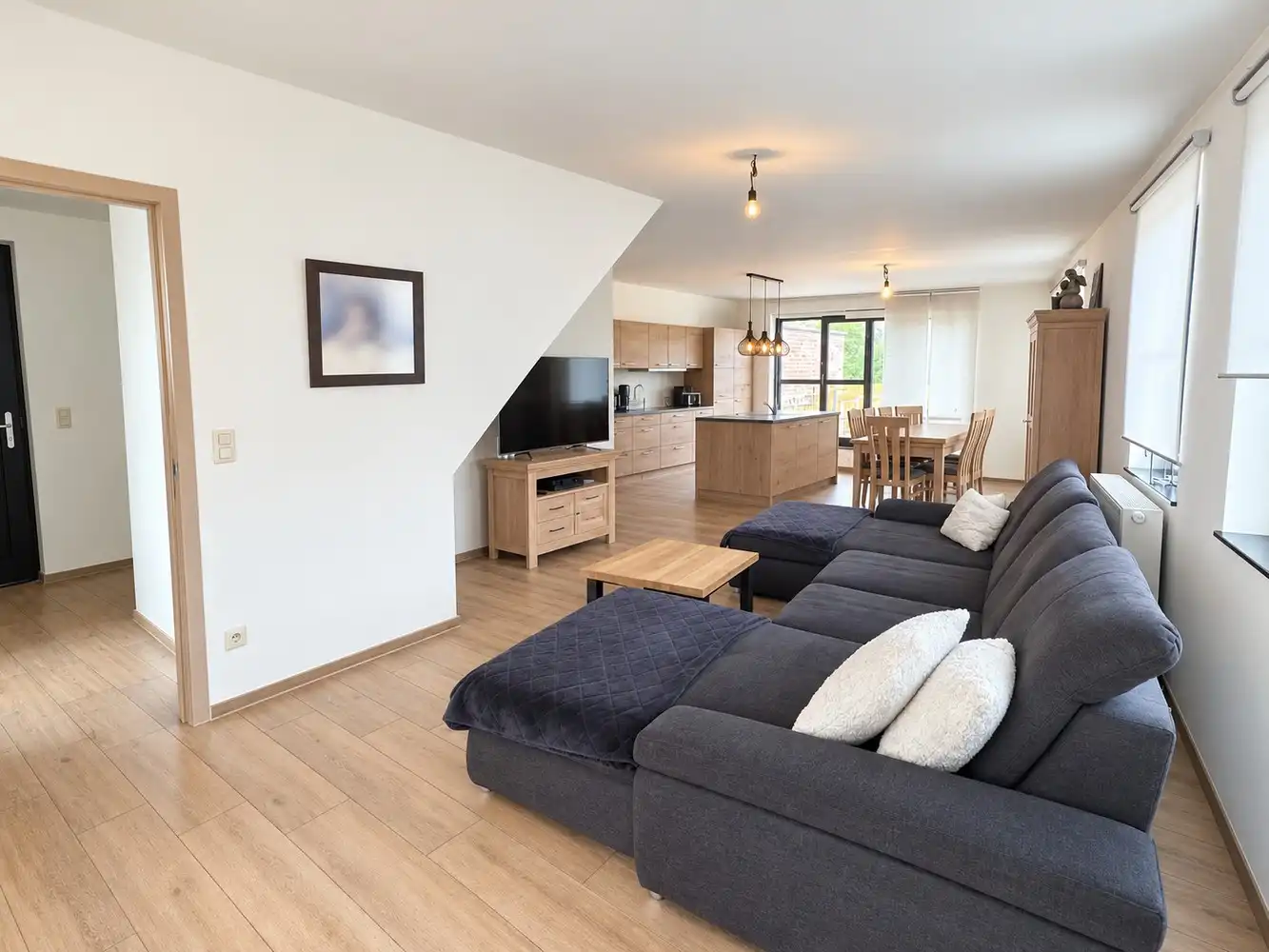 Ruim duplexwonen met drie slaapkamers en een heerlijk terras foto 3