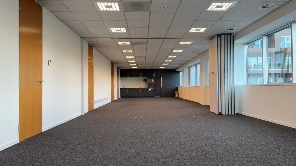 Standalone kantoorgebouw te huur langs R4 in Merelbeke-Melle foto 16