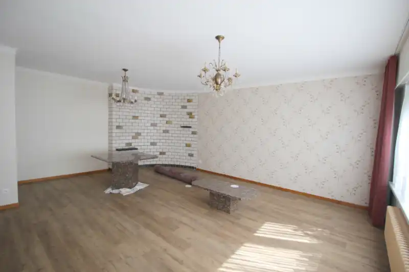 2-slaapkamer appartement met garage foto 6