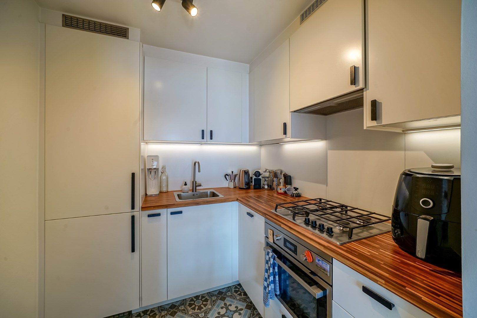 Instapklaar 2-slaapkamerappartement met private staanplaats te Mariakerke (Oostende) foto 6