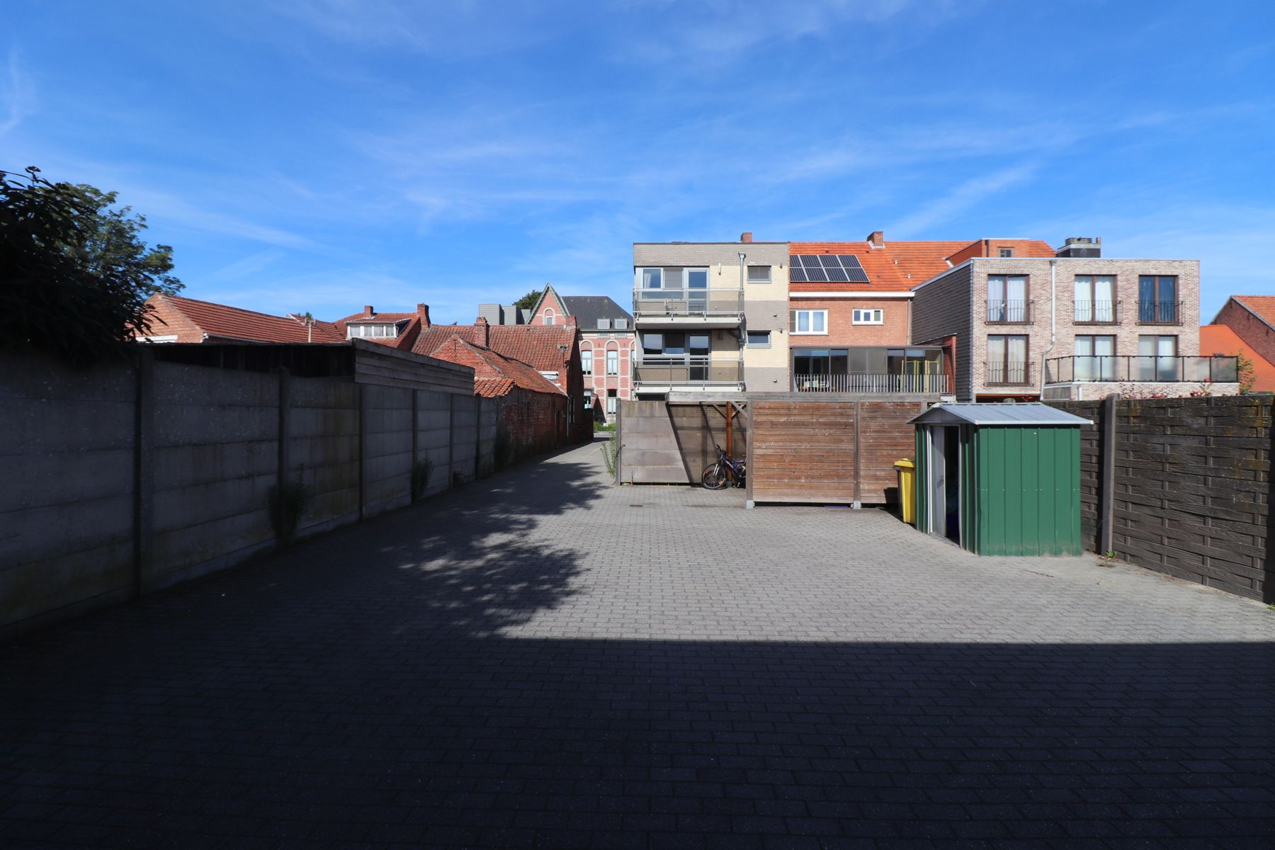 Een appartement op de 1ste verdieping achteraan met 1 slaapkamer en terras. foto 13