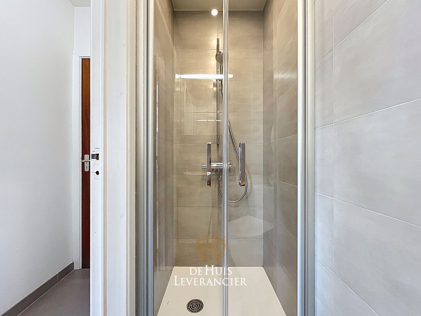 Droom gerust van wakker worden met zeezicht : ontdek jouw instapklare plekje op de Zeedijk in Koksijde foto 10