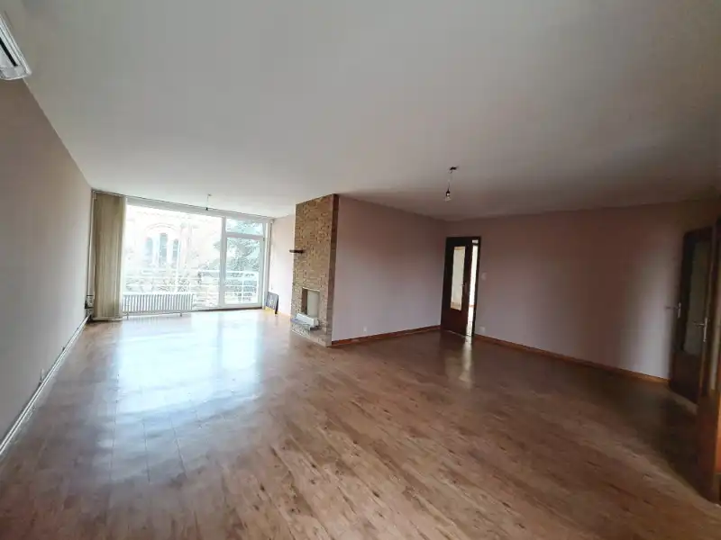 Ruim 3-slaapkamerappartement met 2 terrassen te huur in Sint-Andries Brugge foto 2