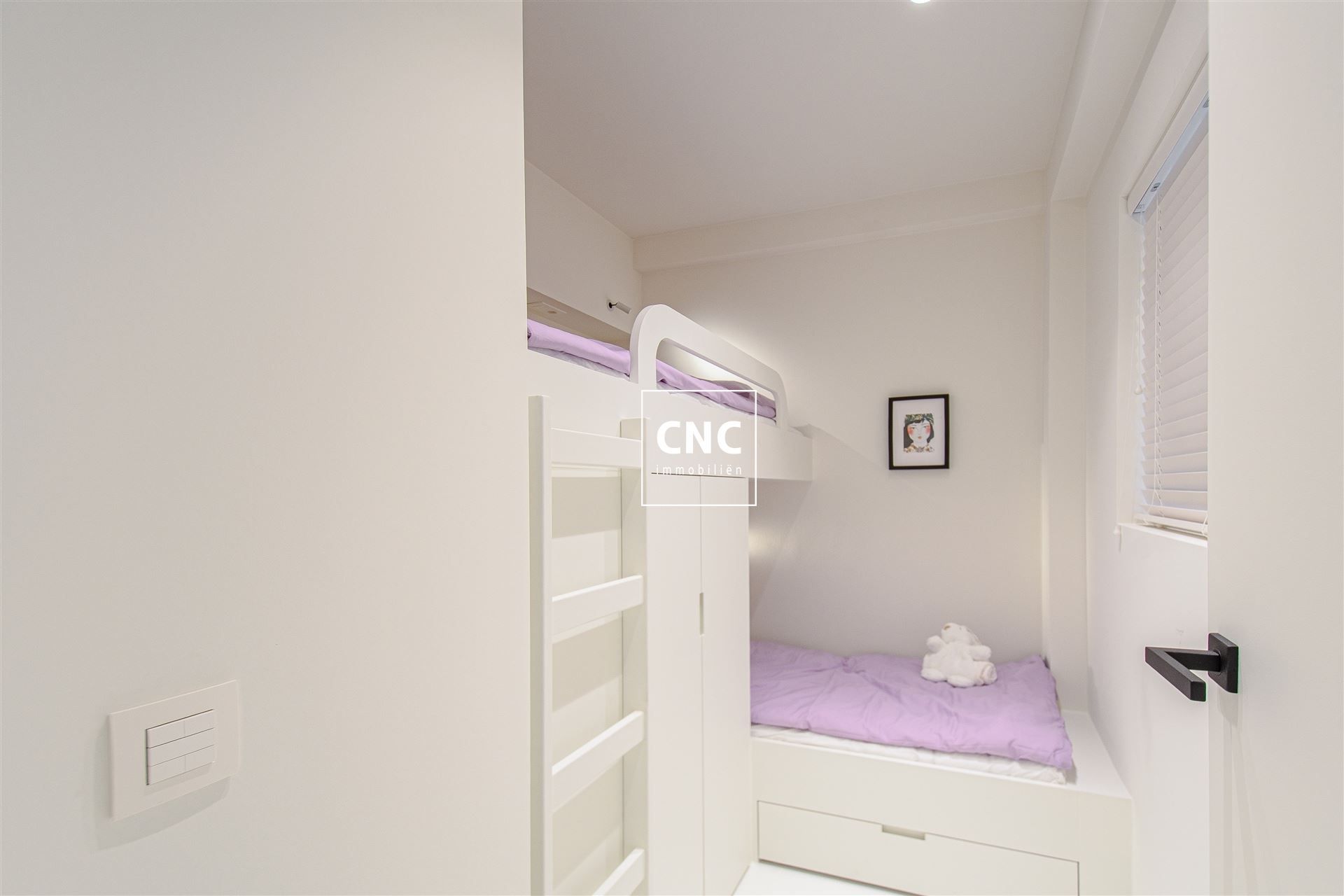Gerenoveerd appartement in Knokke, op slechts een steenworp van de zeedijk foto 17