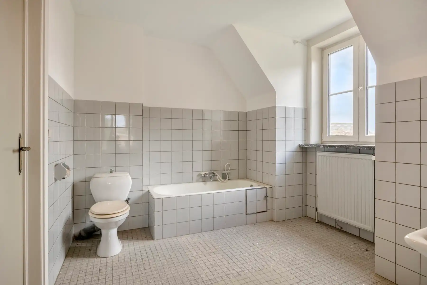 Charmante Villa op ruim perceel foto 16