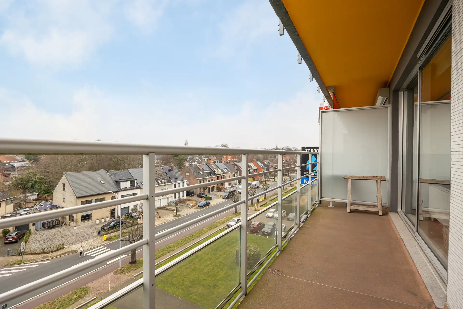 Ruim 2slpk-app. met vergezicht met kelder en parking foto 15
