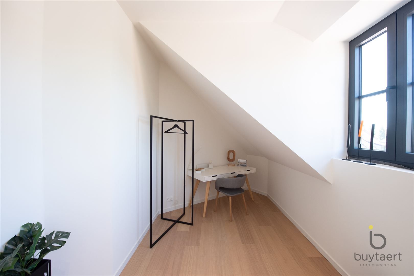 Beleef luxe, comfort en energiezuinigheid in een karaktervolle architectuur. foto 24