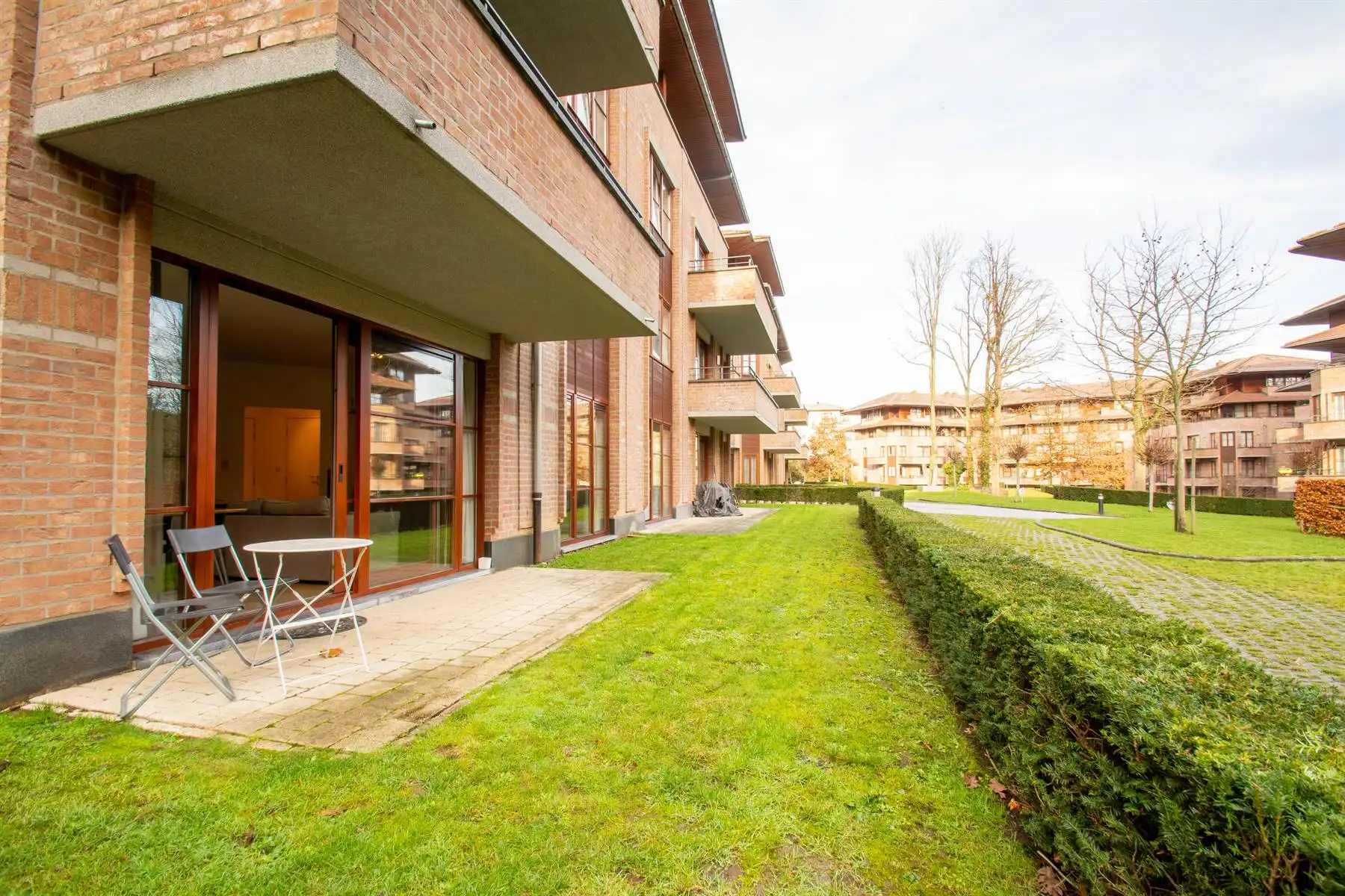 LICHTRIJK - Prachtig gemeubeld appartement met TUIN - 1 slpk foto 6