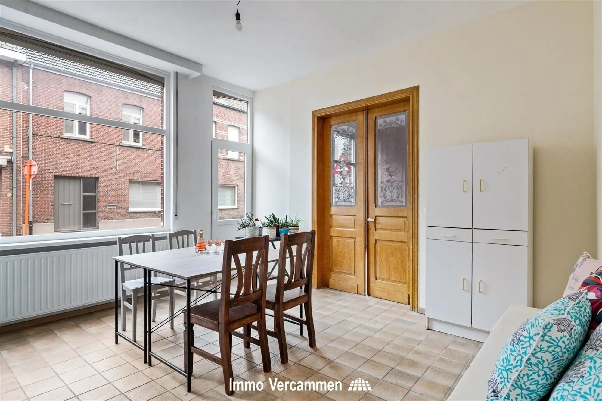 Gemoderniseerde woning met 4 slpks te Putte foto 2