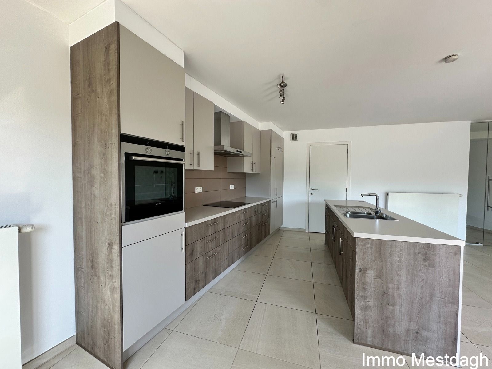 Recent appartement met 2 terrassen en staanplaats in centrum Diest foto 10