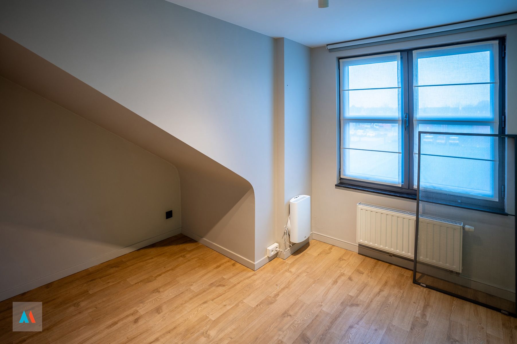 Eéngezinswoning met mooie, aangelegde tuin foto 22