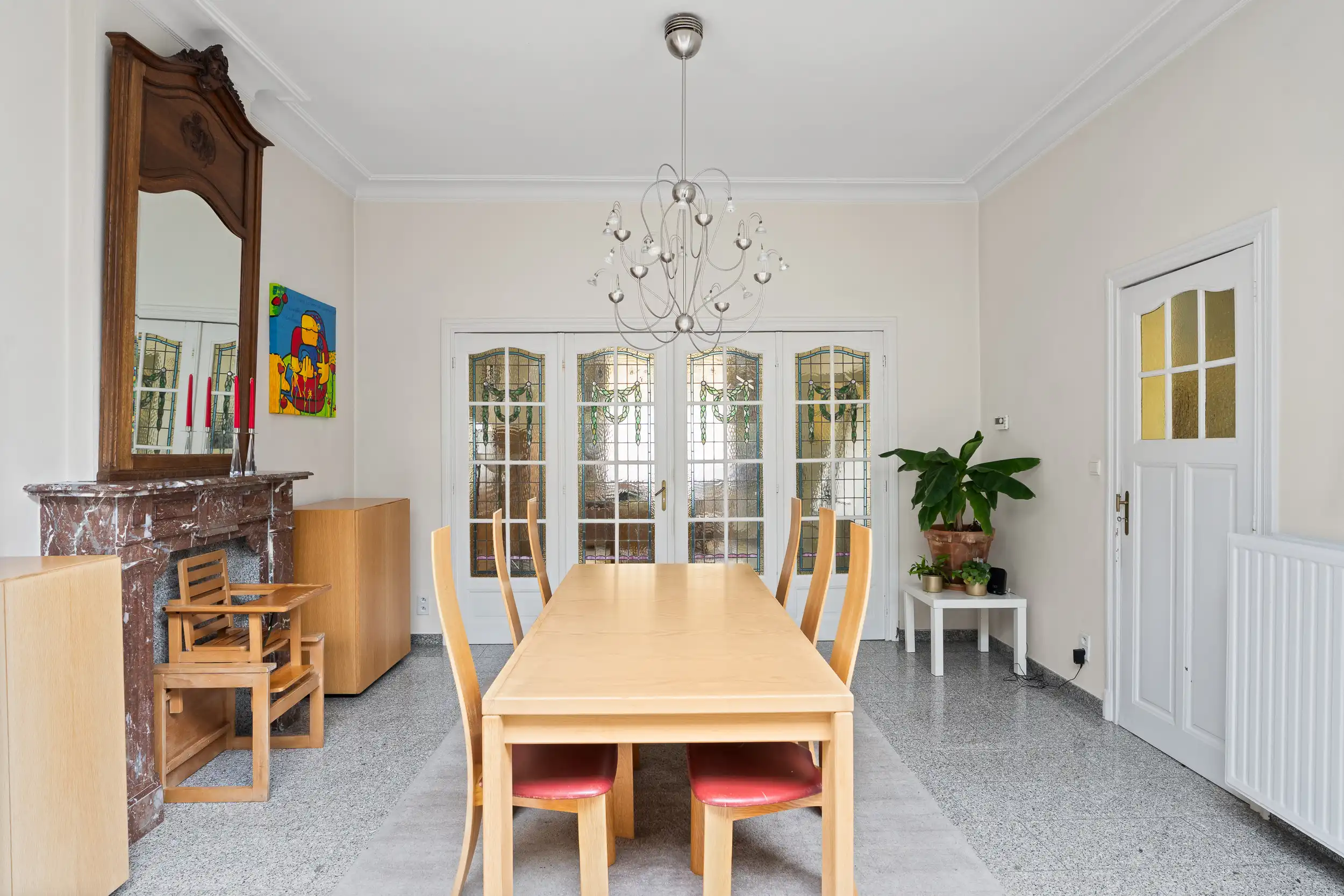 Karaktervol herenhuis (4 slpk) met diepe tuin te Wetteren foto 6