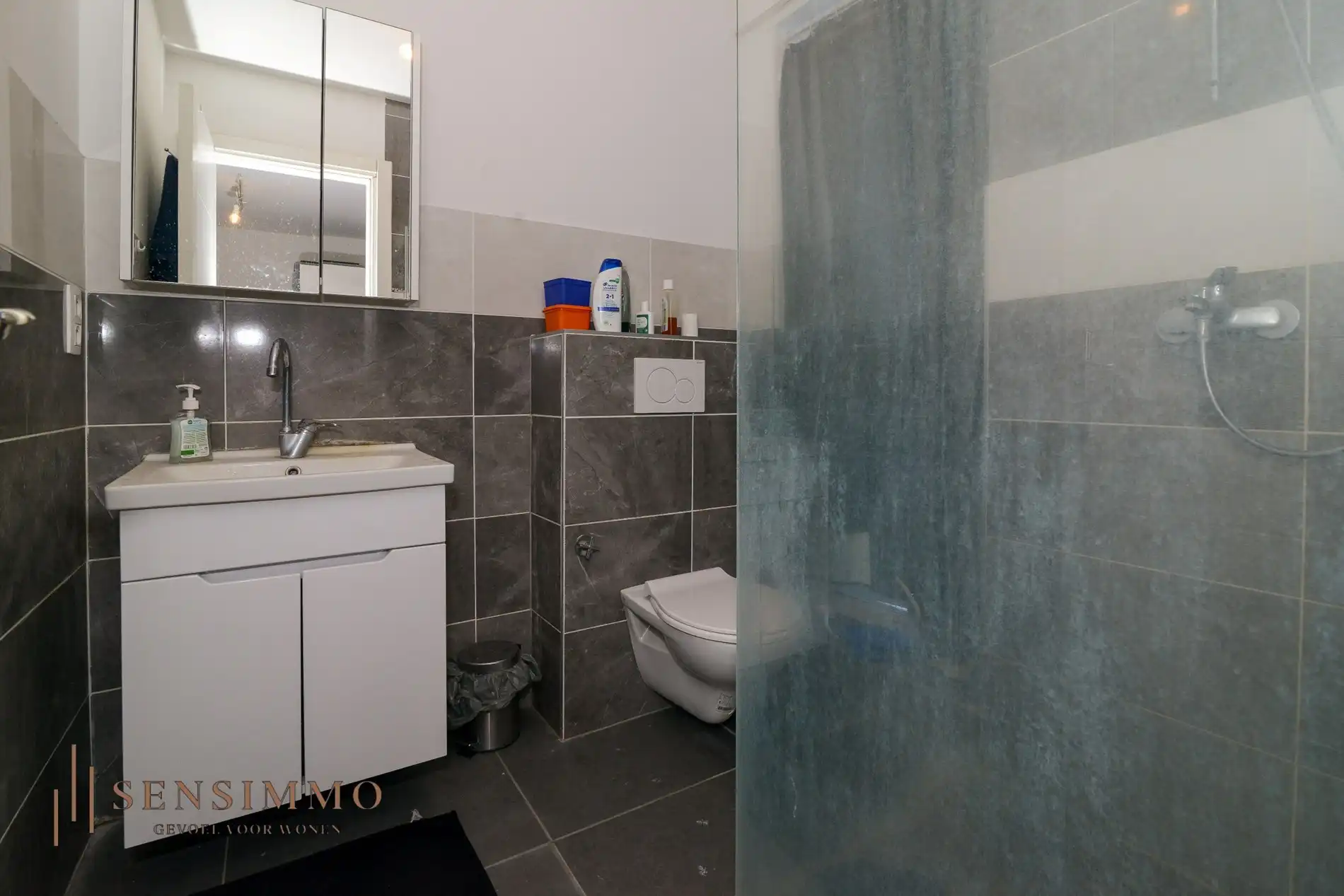 éénslaapkamer appartement met terras, parking en kelderberging foto 7