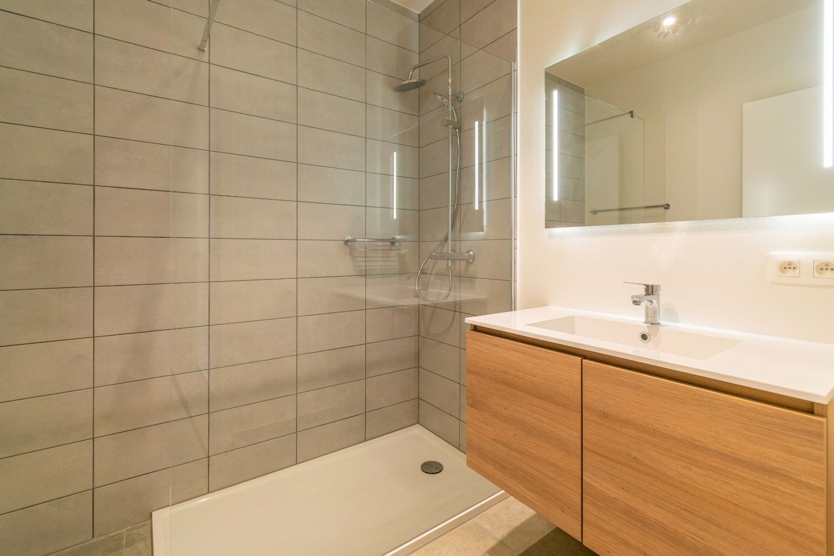 Een instapklaar nieuwbouwappartement te Halle! foto 16