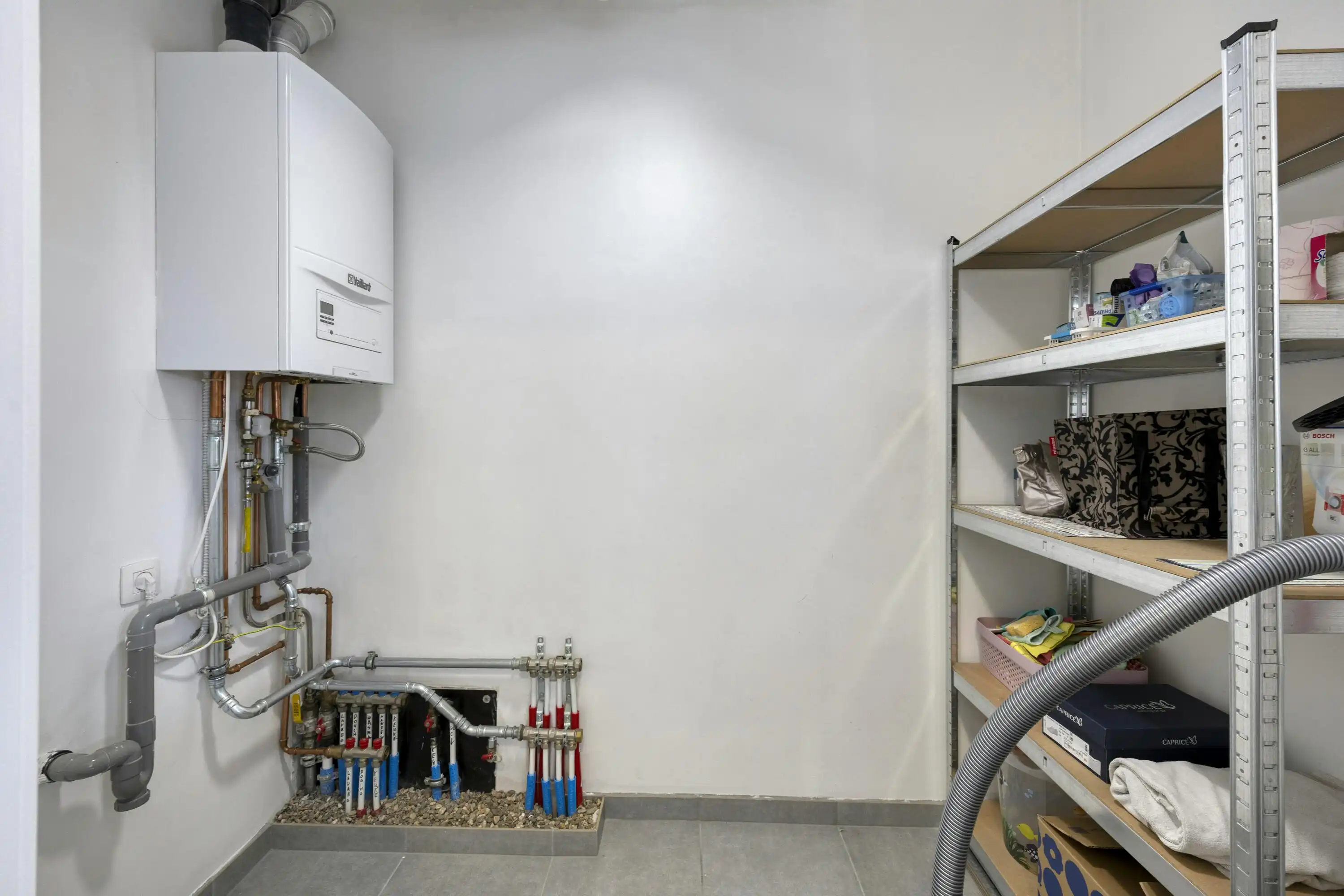 Instapklaar appartement te koop in centrum Wuustwezel! foto 7
