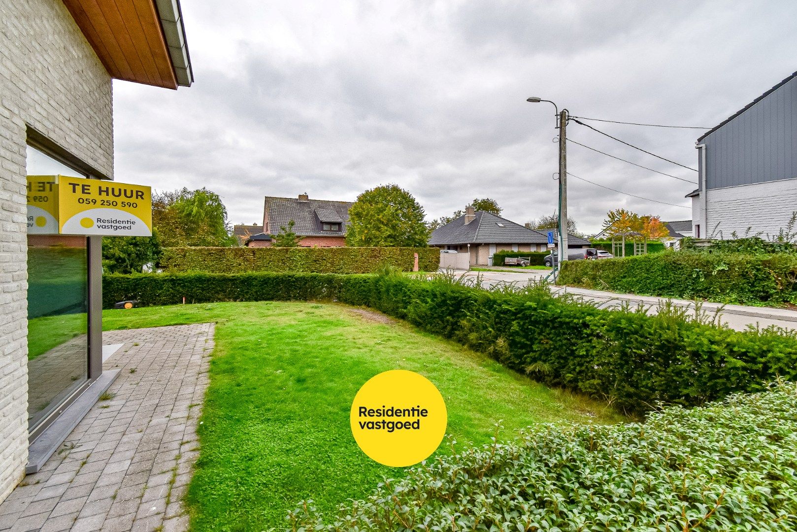 Recente halfopen bebouwing met 3 slaapkamers op uiterst rustige ligging te Gistel foto 3