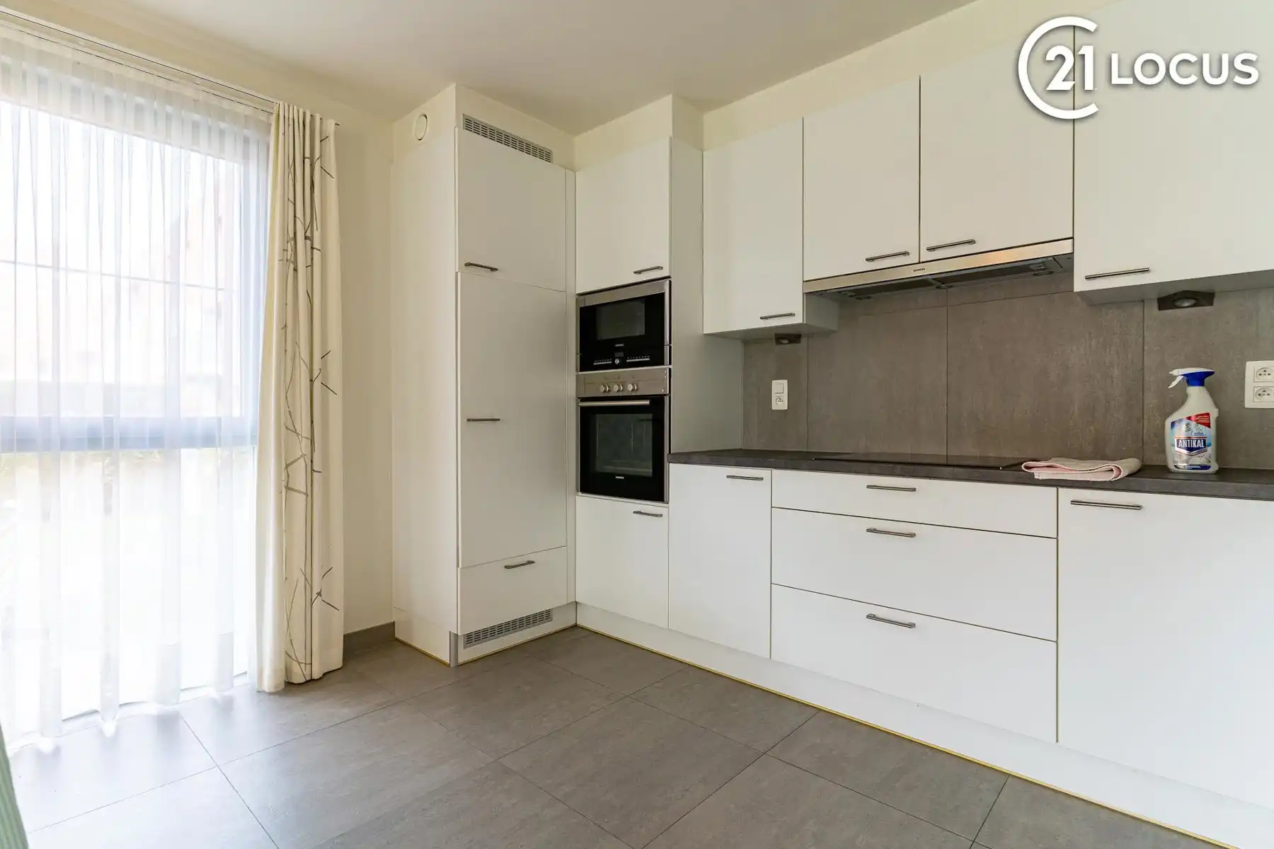Instapklaar appartement te huur in hartje Bazel foto 11