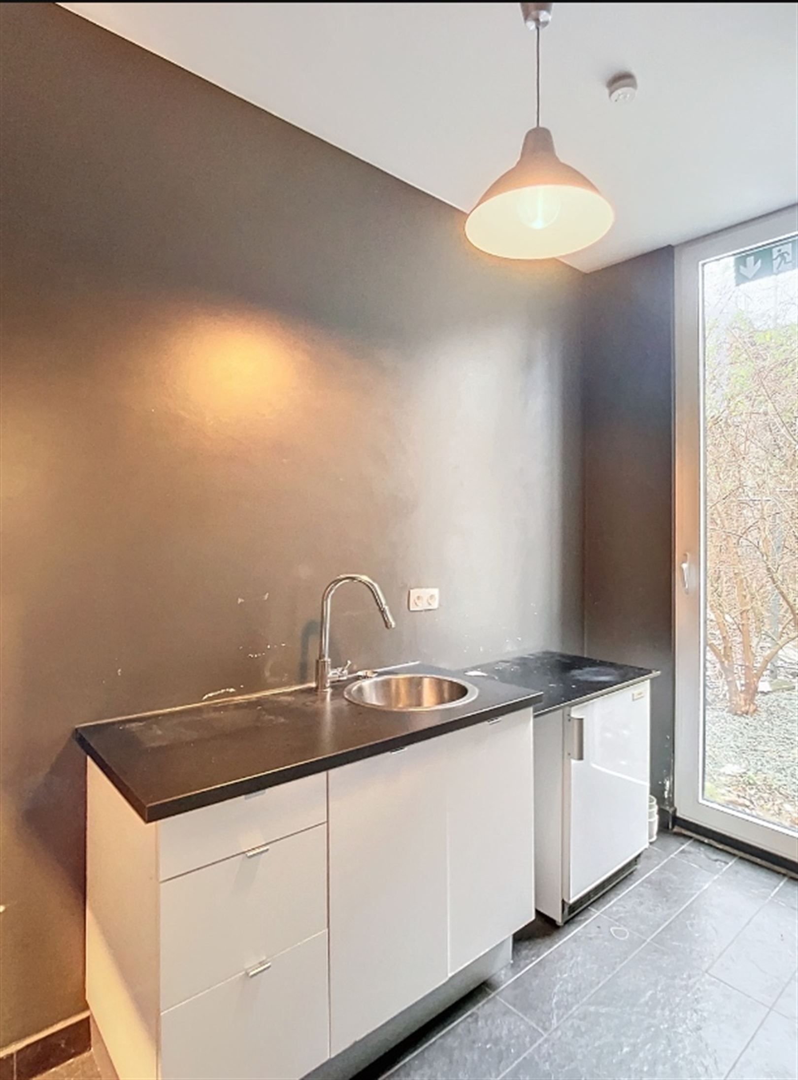 Kantoorgebouw foto 9