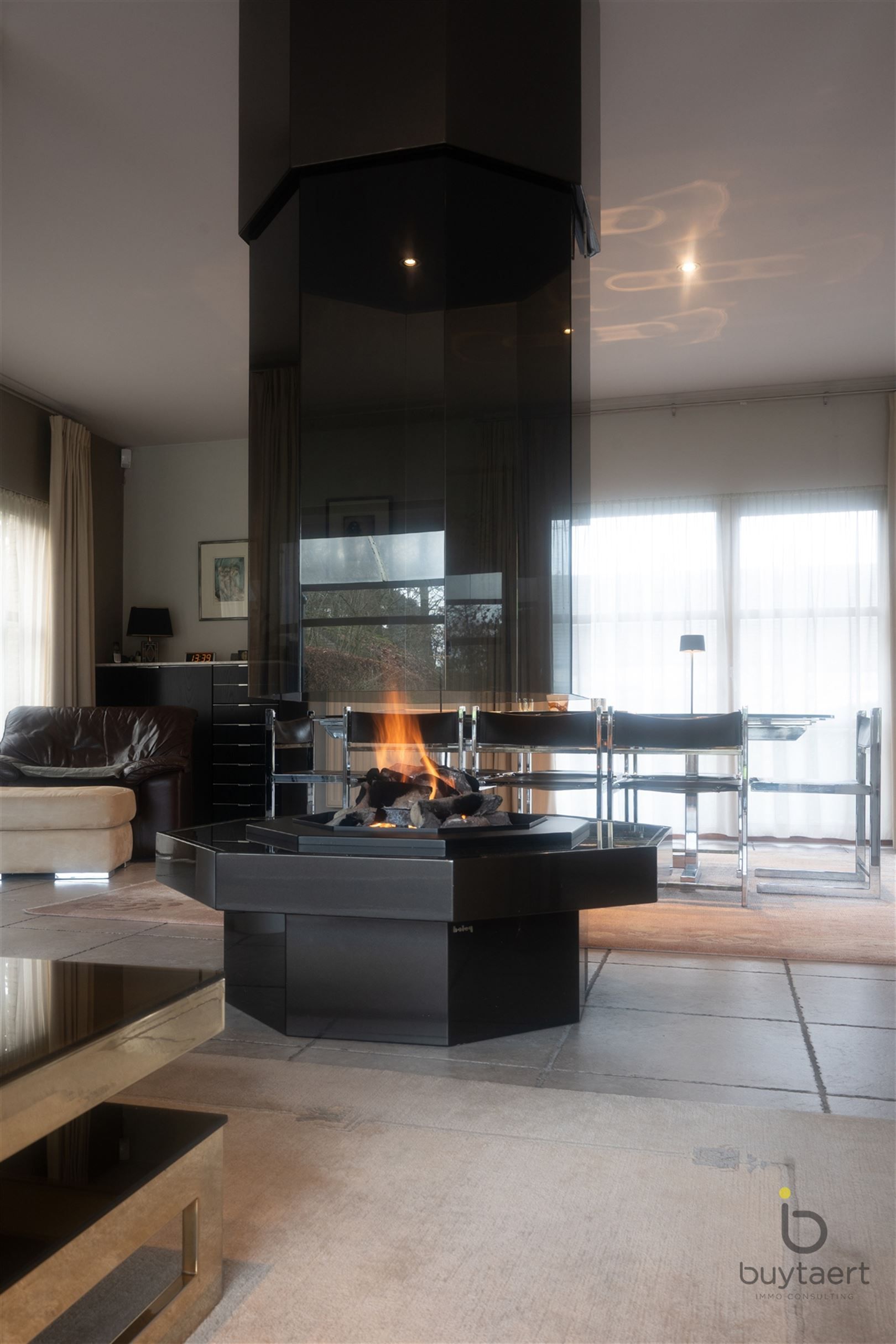 RUIMTE, RUST EN ONTSPANNING: MODERNE VILLA MET ZWEMBAD, SAUNA EN JACUZZI foto 5