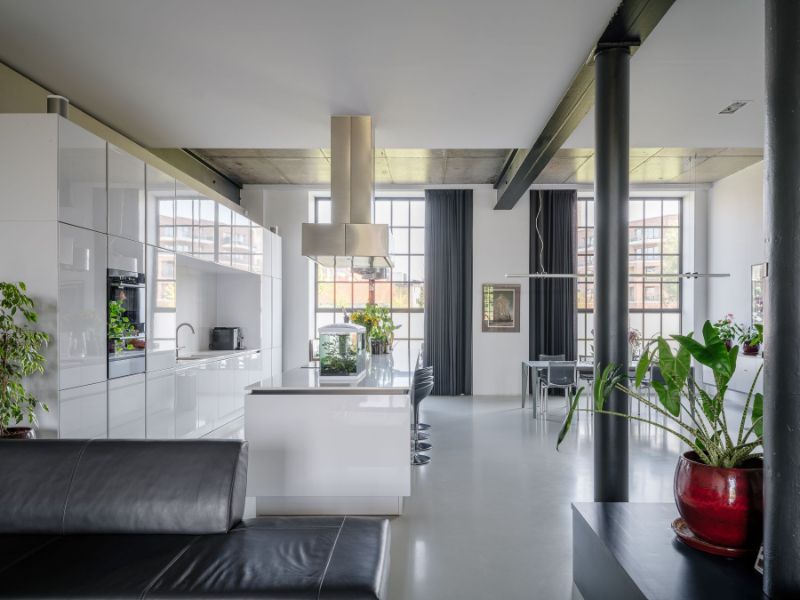 Magnifieke loft met luxe inrichting aan Franse Vaart foto 7