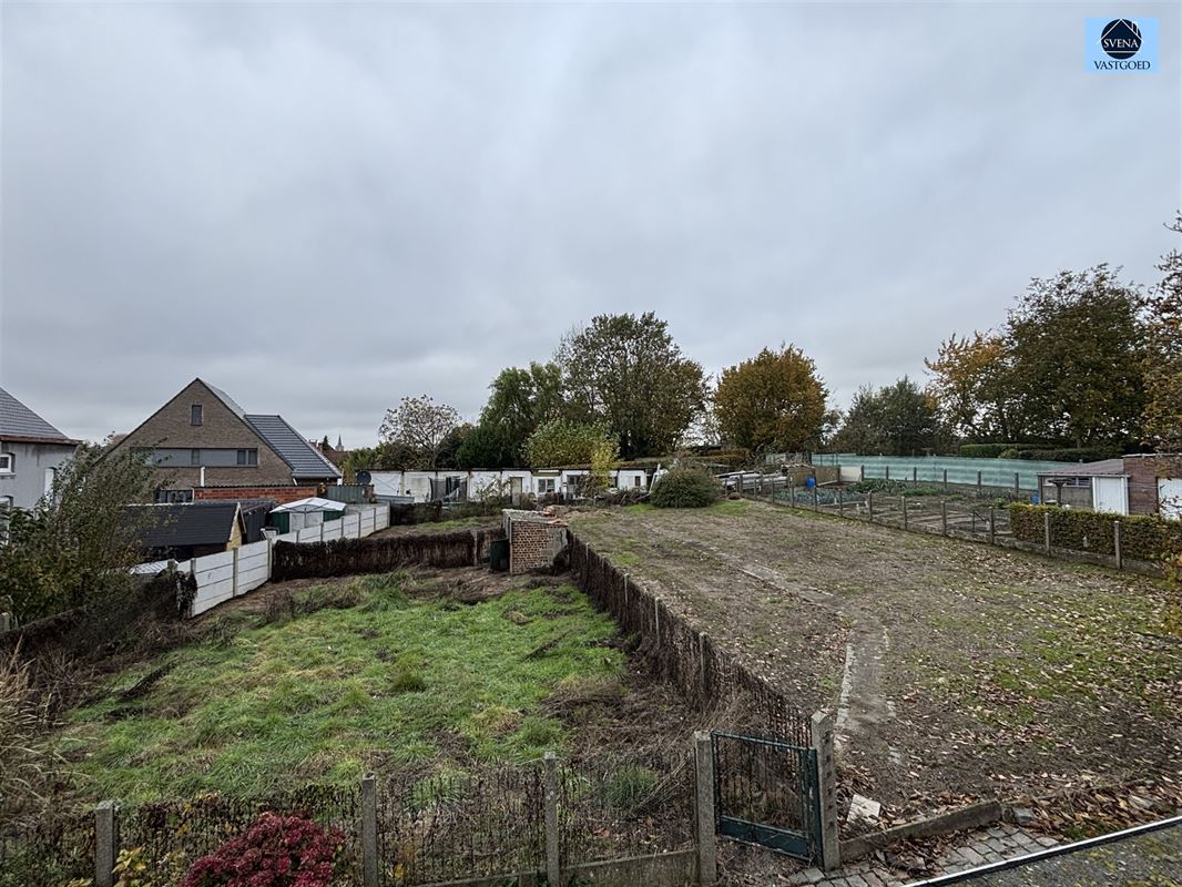 KARAKTERVOLLE HALFOPEN BEBOUWING MET 3 SLAAPKAMERS EN TUIN foto 12
