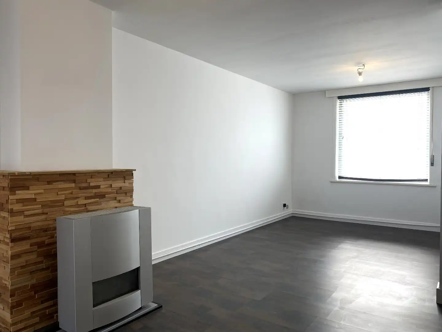 RIJWONING MET 3 SLAAPKAMERS EN TUIN NABIJ HET CENTRUM foto 2