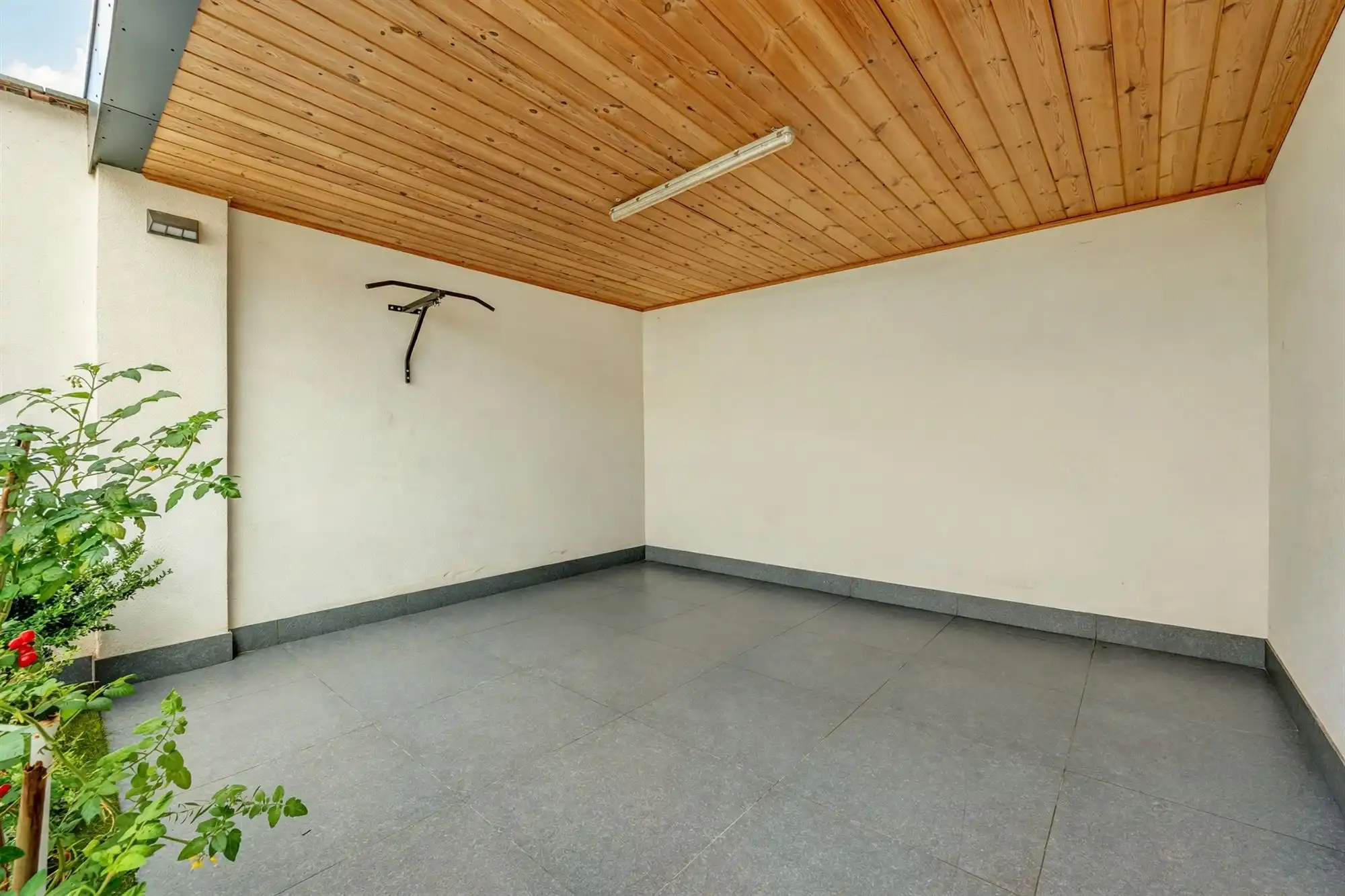 Ruime, instapklare woning met 5 slaapkamers en 2 badkamers  foto 18