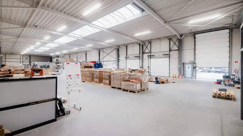 Opslagruimte met kantoren te huur - Willebroek foto 4