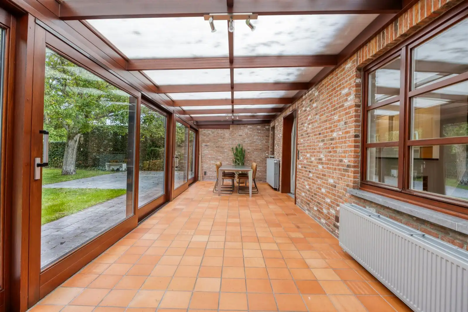 Prachtige open bebouwing met 3 slaapkamers, bureau en ruime tuin op toplocatie te Lint foto 19