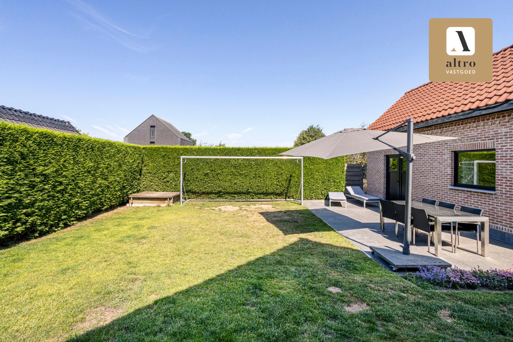 Instapklare open bebouwing met garage en  4 slaapkamers  foto 23