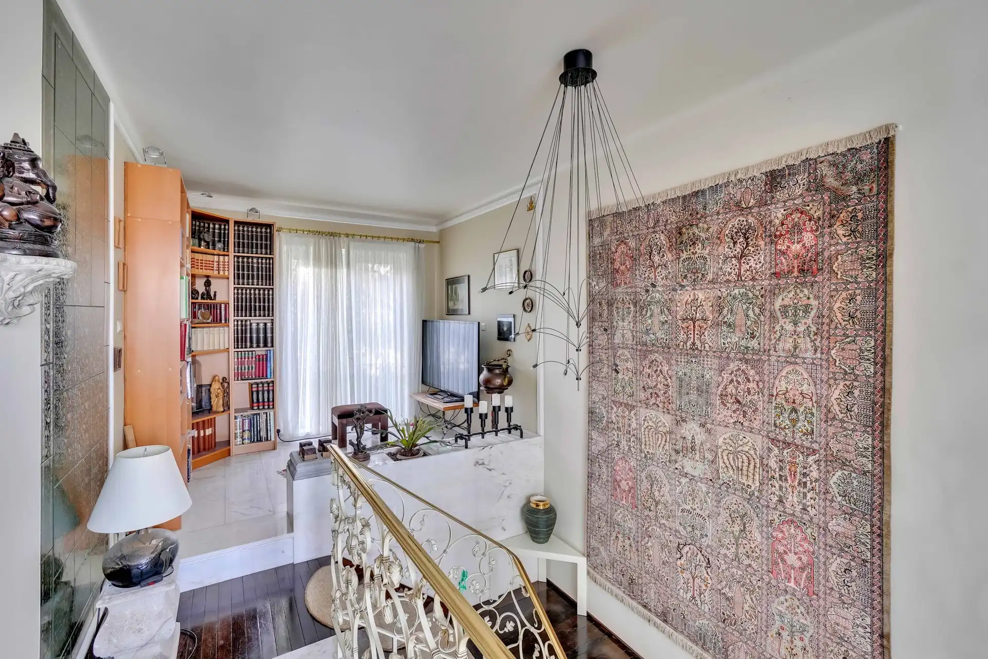 EXCLUSIEVE VILLA IN DOODLOPENDE STRAAT foto 28